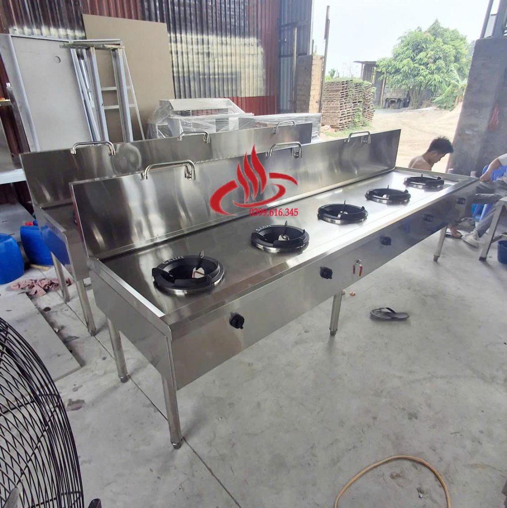 Bếp Á 5 Họng: Giải Pháp Nấu Nướng Chuyên Nghiệp Tối Ưu Cho Mọi Nhà Hàng